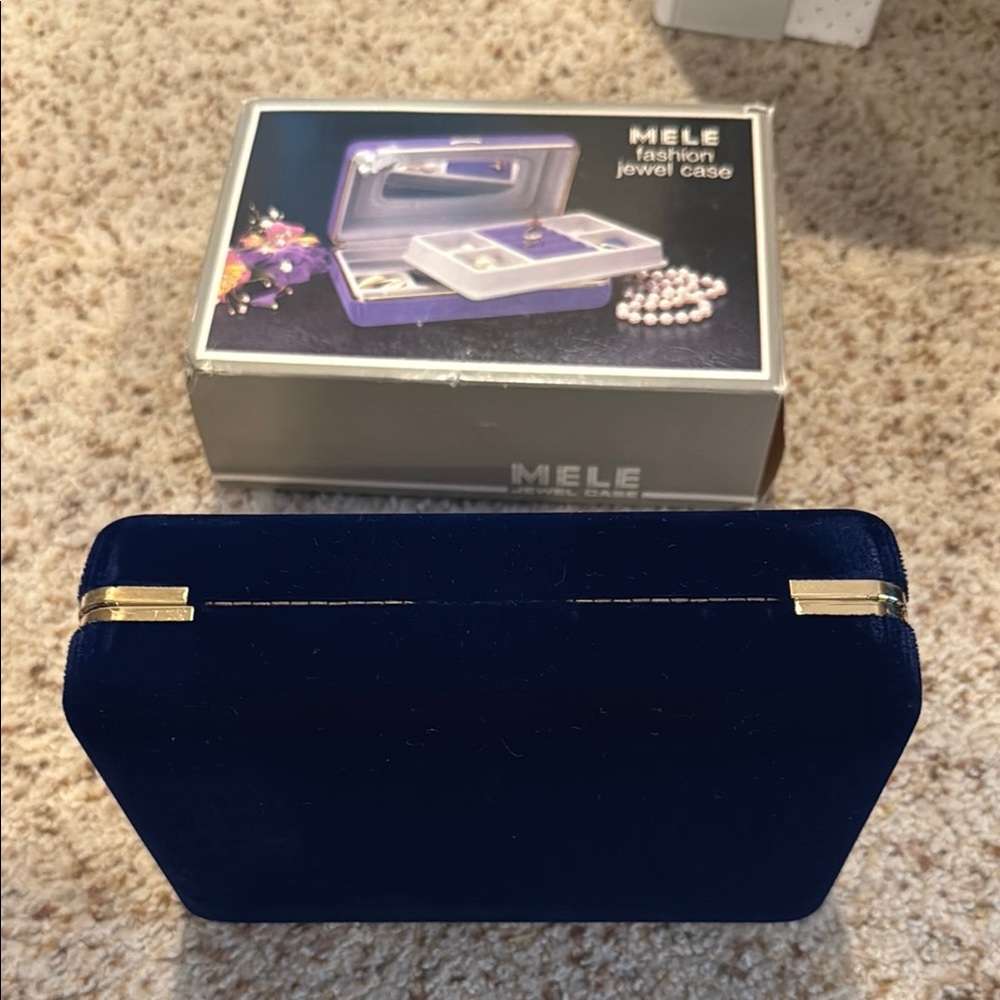 Mele Fashion Jewel Case in Blue Velvet NWOT - Picture 6 of 6
